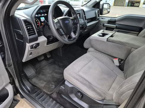Used 2017 Ford F150 XLT RWD image 11