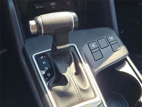 Used 2024 Kia Sportage LX image 30