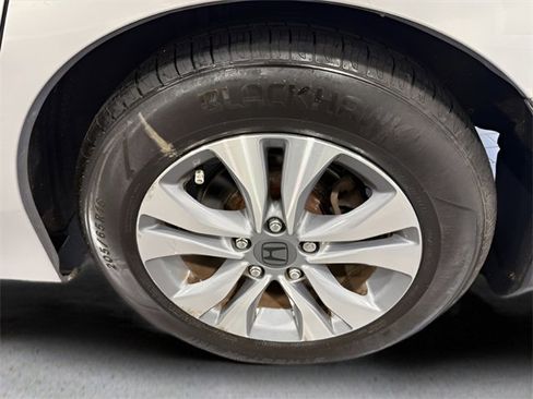 Used 2014 Honda Accord LX image 32