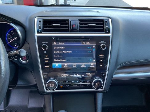 Used 2019 Subaru Outback 3.6R Touring w/ Popular Package #3A AWD/4WD image 23