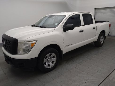 Used 2017 Nissan Titan S RWD image 2