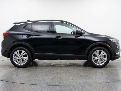 Used 2025 Buick Encore GX Preferred FWD image 11