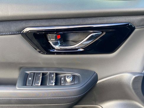 Used 2025 Subaru Forester Limited image 10