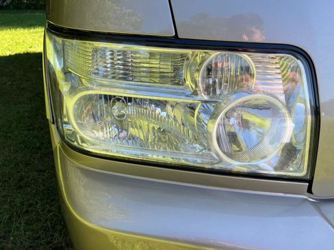 Used 2004 INFINITI QX56 4WD w/ Smart Vision Pkg image 8