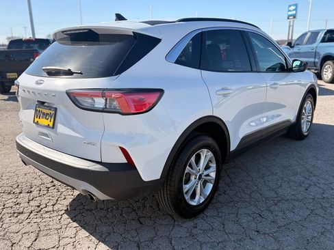 Used 2022 Ford Escape SE AWD/4WD image 5