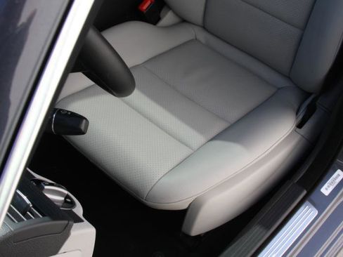 Used 2009 Mercedes-Benz C 300 4MATIC Sedan image 25