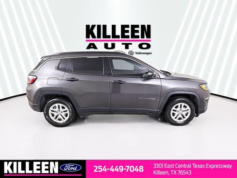 Used 2021 Jeep Compass Sport image 9