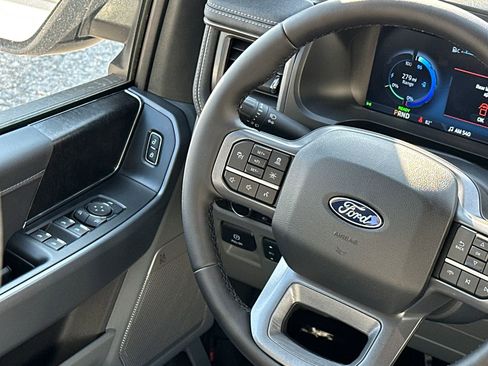 New 2025 Ford F150 Lightning Flash AWD/4WD image 22