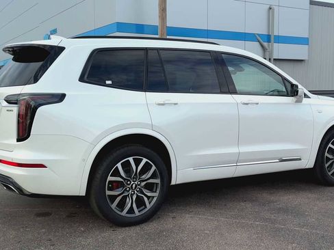 Certified 2023 Cadillac XT6 Sport w/ Technology Package image 2