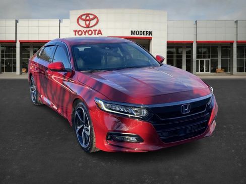 Used 2018 Honda Accord Sport image 3