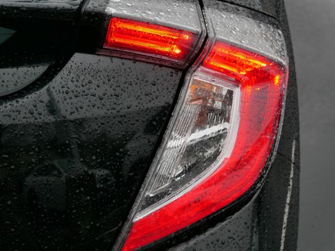 Used 2021 Honda Civic EX image 17