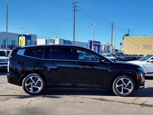 New 2026 Hyundai Ioniq 9 Calligraphy image 8