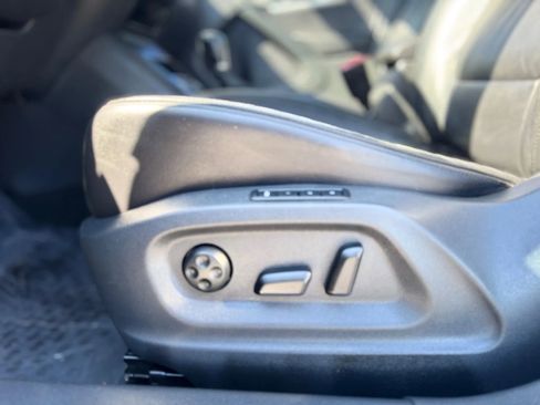 Used 2013 Volkswagen Tiguan SEL image 35