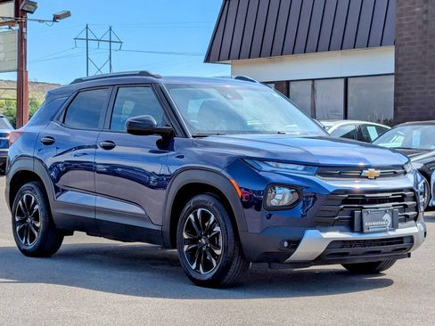 Used 2022 Chevrolet TrailBlazer LT FWD image 5