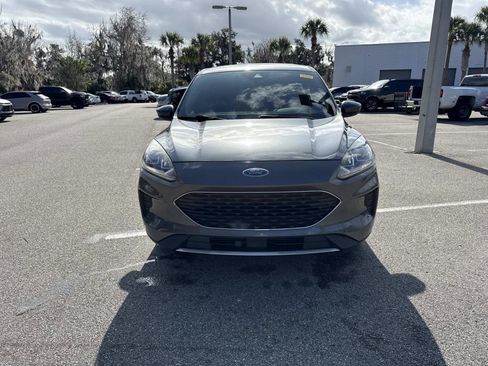 Used 2020 Ford Escape SE image 8