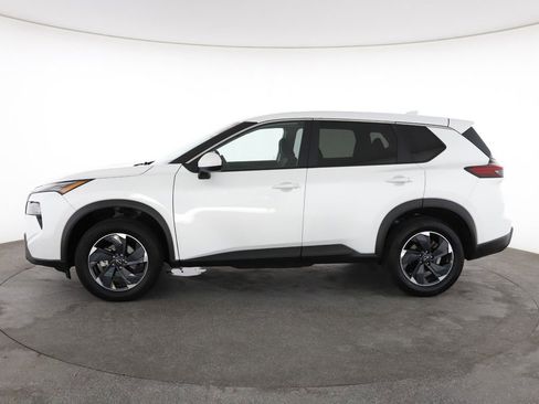 Used 2025 Nissan Rogue SV AWD/4WD image 7