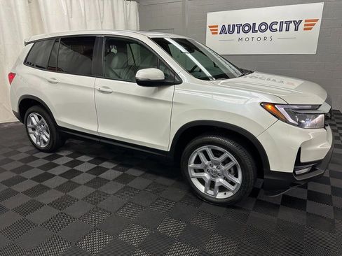 Used 2025 Honda Passport EX-L image 3