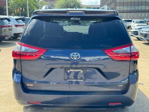Used 2020 Toyota Sienna LE FWD image 5