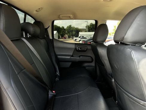 Used 2023 Toyota Tacoma SR AWD/4WD image 30