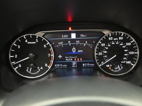 Used 2024 Nissan Altima 2.5 SL FWD image 15