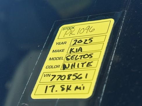 Certified 2025 Kia Seltos S AWD/4WD image 14