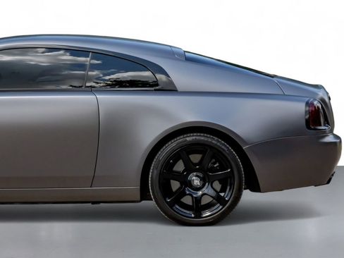 Used 2016 Rolls-Royce Wraith image 10