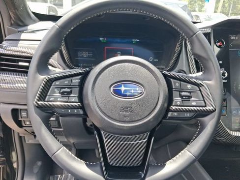 Used 2025 Subaru Forester Premium AWD/4WD image 16