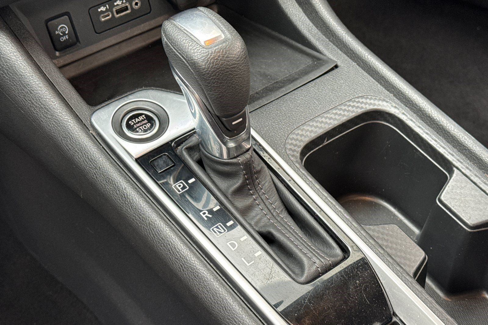 Used 2024 Nissan Sentra SV FWD image 17