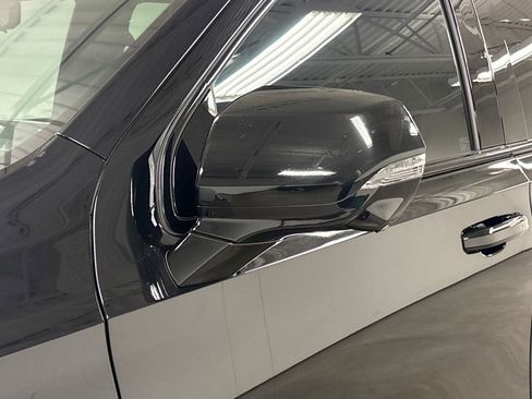 Used 2024 Cadillac Escalade Sport image 12