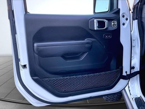 Used 2022 Jeep Gladiator Sport AWD/4WD image 28