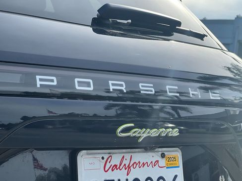 Used 2023 Porsche Cayenne image 26