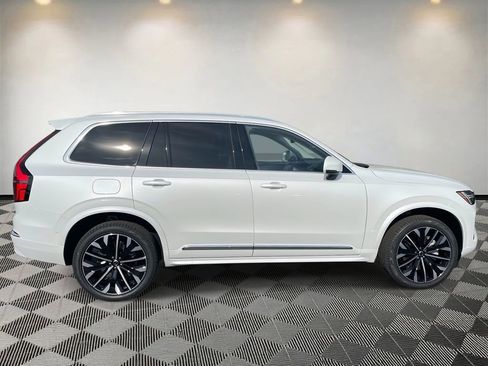 New 2026 Volvo XC90 B6 Ultra image 2