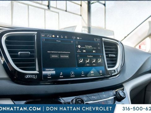Used 2024 Chrysler Pacifica Touring-L FWD image 8
