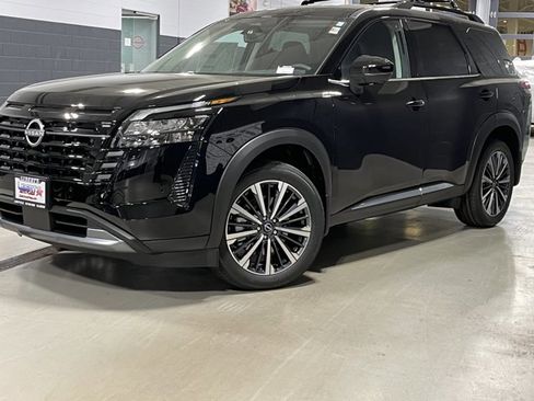 New 2026 Nissan Pathfinder Platinum AWD/4WD image 39