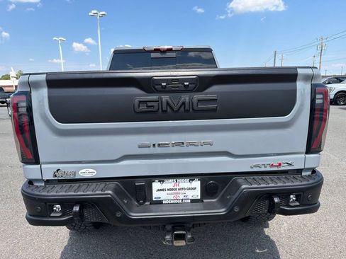 Used 2024 GMC Sierra 2500 AT4X w/ AT4X AEV Edition AWD/4WD image 4