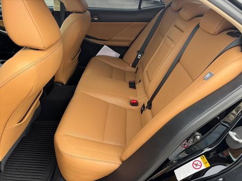 Used 2016 Lexus IS 200t w/ Navigation System Package image 10