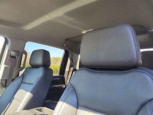 Certified 2025 Chevrolet Silverado 2500 LTZ w/ LTZ Convenience Package image 26