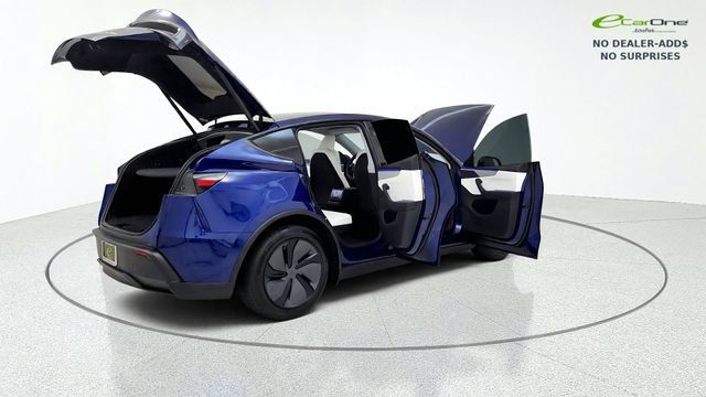 Used 2026 Tesla Model Y AWD image 19