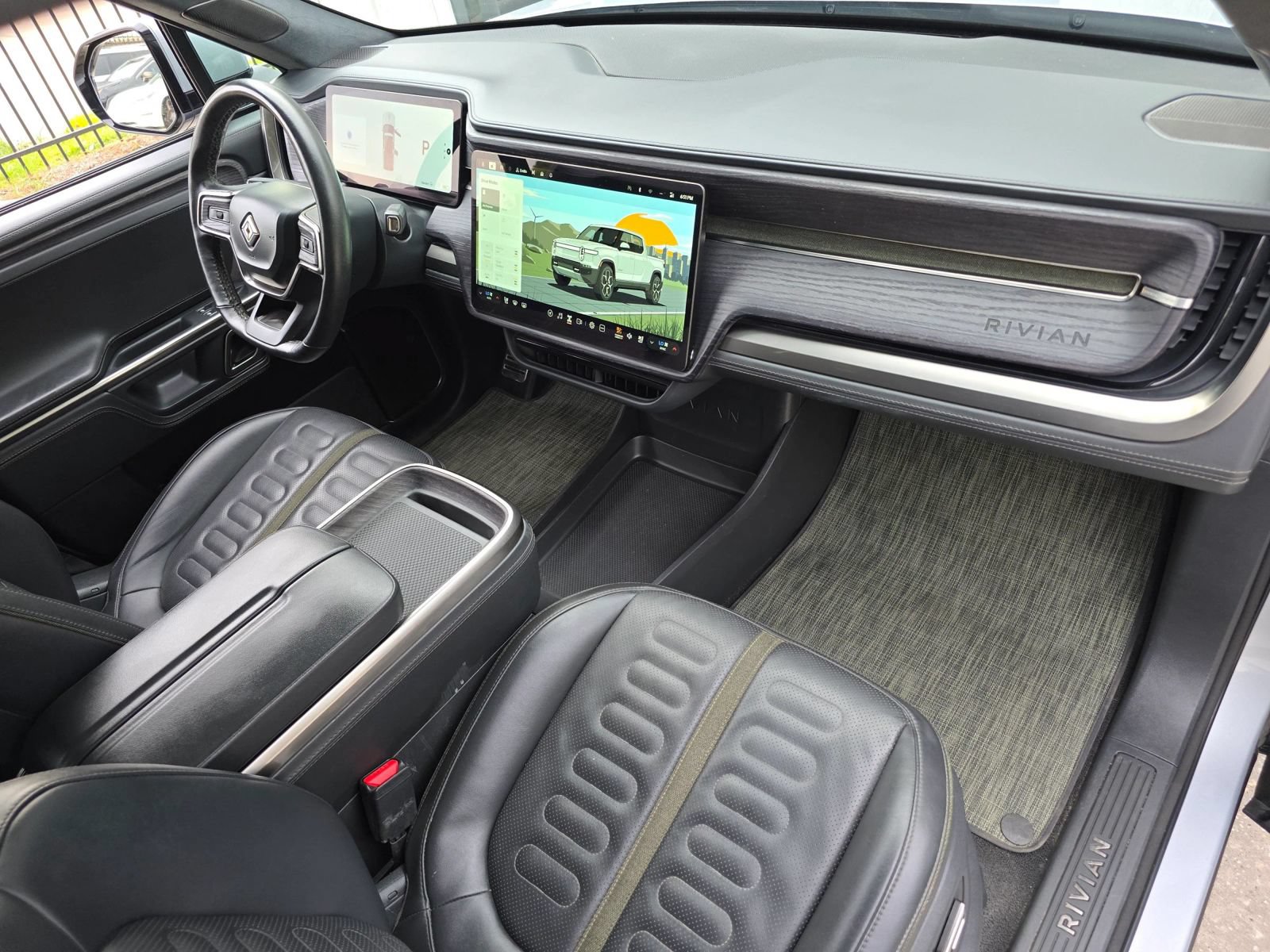 Used 2024 Rivian R1T Adventure Dual AWD/4WD image 29