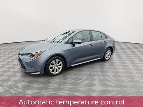 Used 2024 Toyota Corolla LE image 4