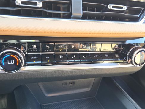 New 2026 Chevrolet Equinox ACTIV image 24