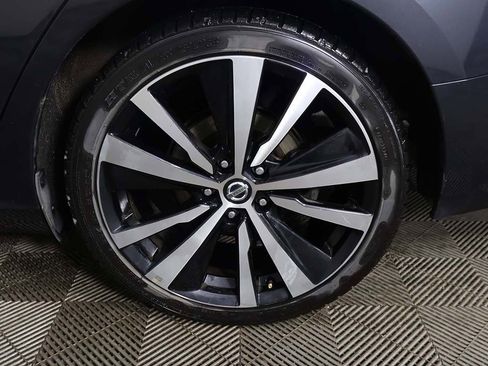 Used 2019 Nissan Altima 2.5 Platinum image 24