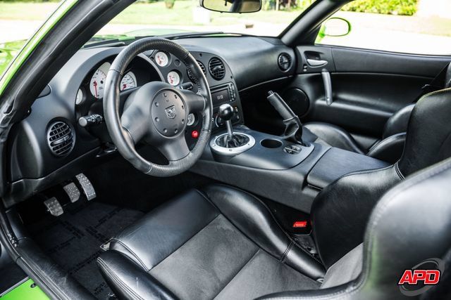 Used 2008 Dodge Viper SRT-10 RWD image 2