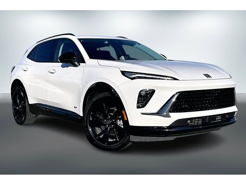 Used 2025 Buick Envision Sport Touring image 3