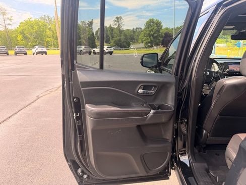 Used 2023 Honda Ridgeline Black Edition image 37