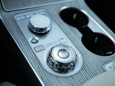 New 2026 Genesis GV80 2.5T Prestige image 39