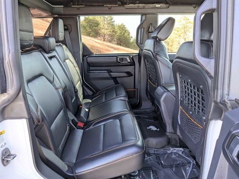 Certified 2024 Ford Bronco Badlands image 27