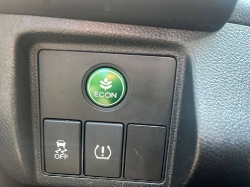 Used 2017 Honda HR-V LX image 23