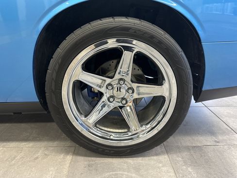 Used 2010 Dodge Challenger R/T image 6