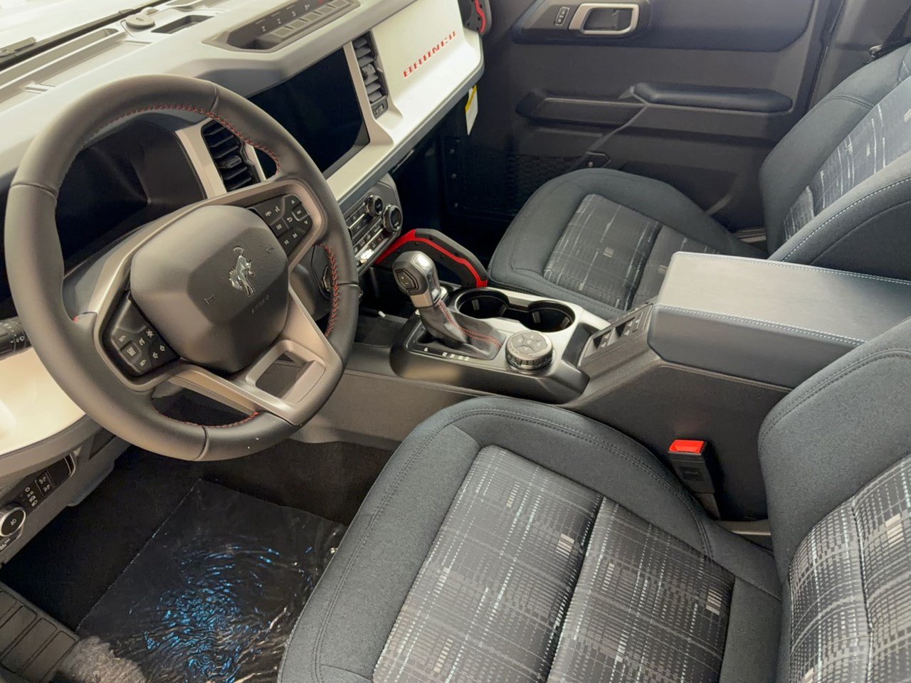 New 2026 Ford Bronco Heritage Edition AWD/4WD image 4
